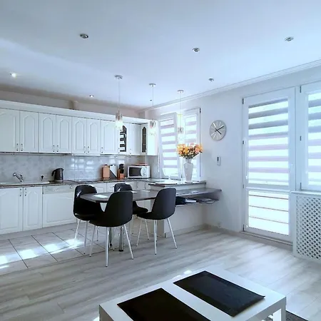 In Nowe Mit Garten By Interhome Kołobrzeg