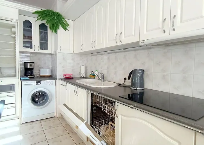 In Nowe Mit Garten By Interhome Lägenhet Kołobrzeg