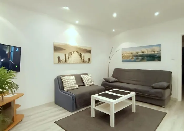 In Nowe Mit Garten By Interhome * Kołobrzeg